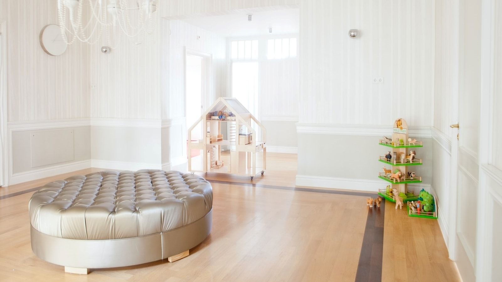 A Complete Guideline For Beginners: Floor Sanding and Polishing