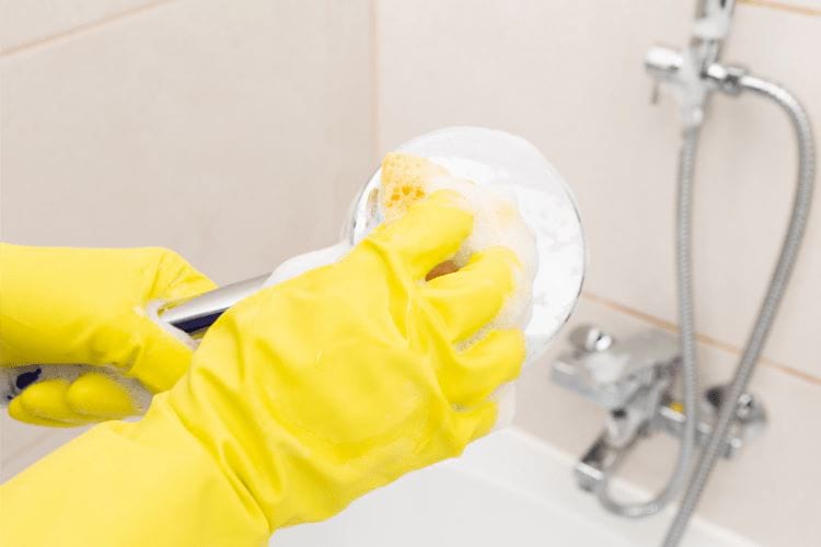 How to Clean a Showerhead With Baking Soda